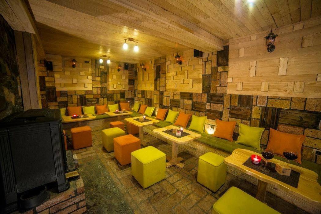 Drugarska Prica-Lana Hotel Jahorina Exterior photo